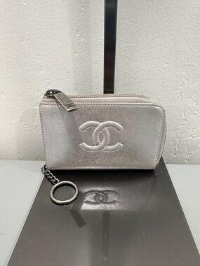 CHANEL Gray Suede Zip Key Pouch with Chain